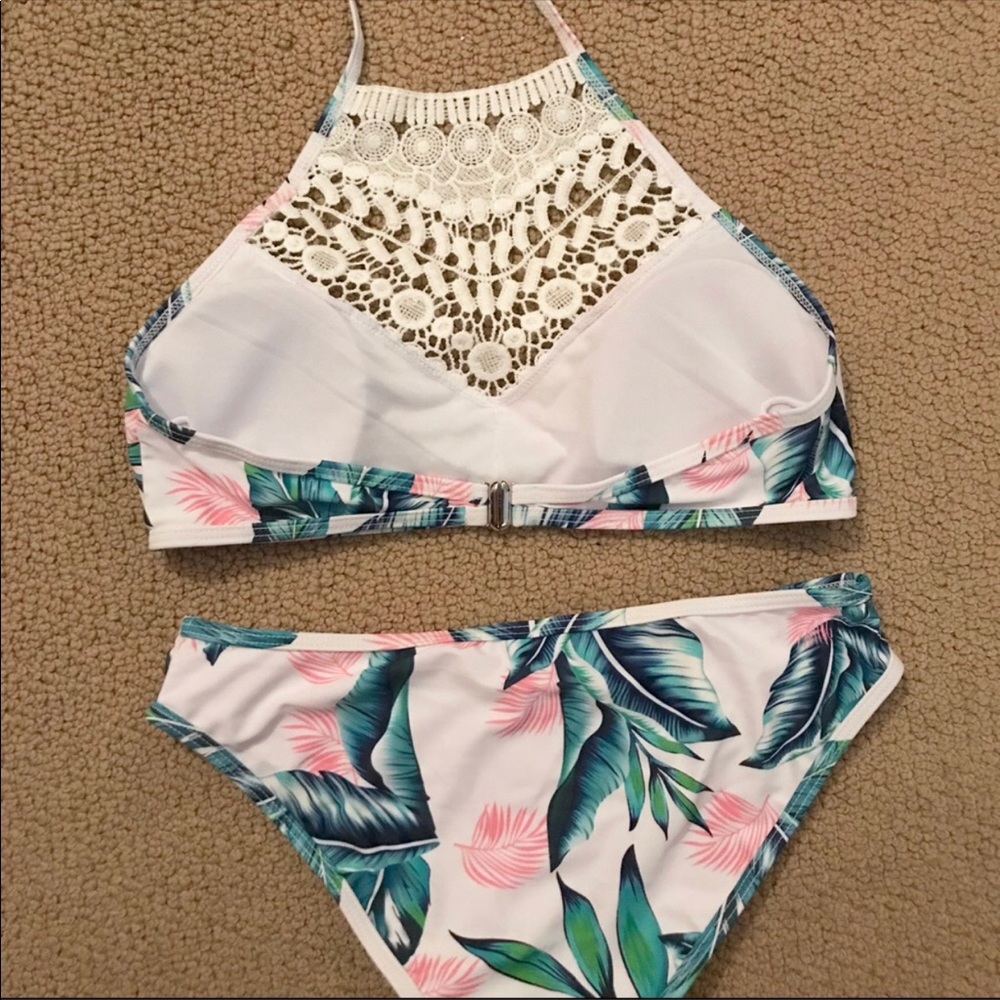 High Neck Leaf Print Bikini - Picture 4 of 5